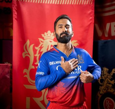 Dinesh Kartik Biography